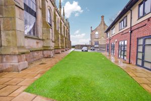 GARDEN AREA- click for photo gallery